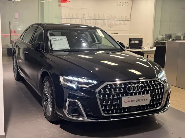 Audi A8 — Фото автомобиля 3