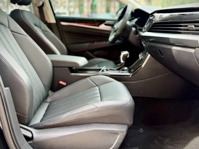 Volkswagen Passat — Фото автомобиля 13