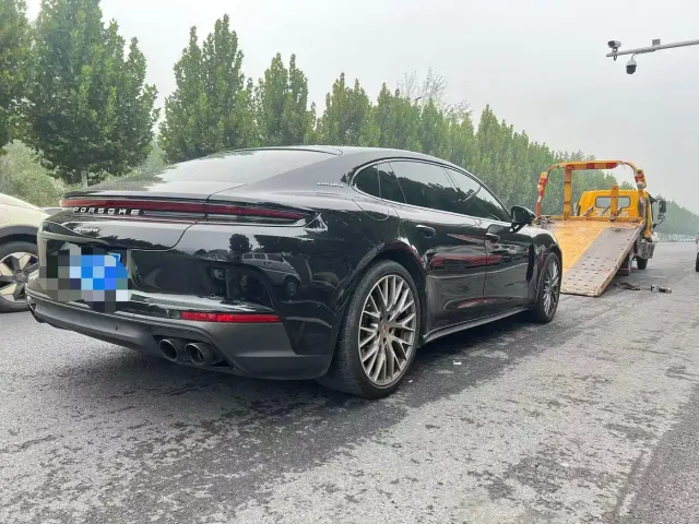 Porsche Panamera — Фото автомобиля 6
