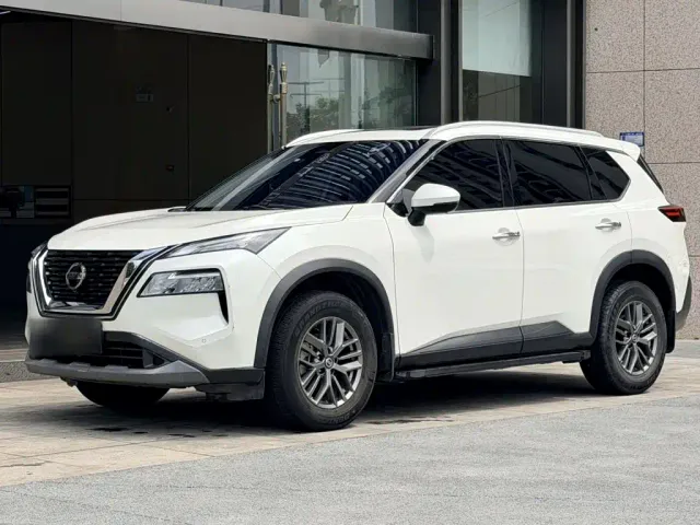 Фотография автомобиля — Nissan X-Trail