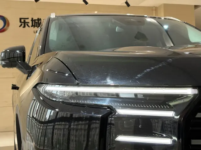 Ford Edge — Фото автомобиля 3