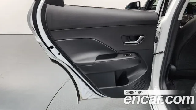 Hyundai Kona SX2 — Фото автомобиля 25