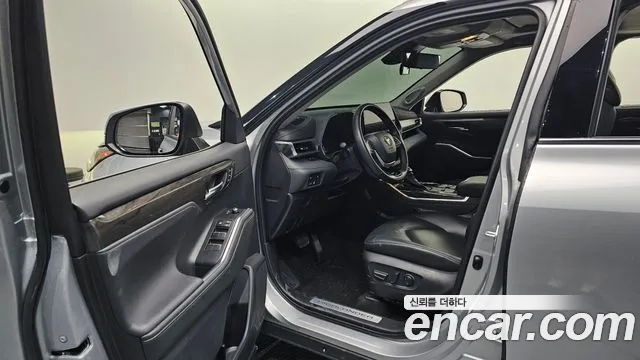 Toyota Highlander — Фото автомобиля 10