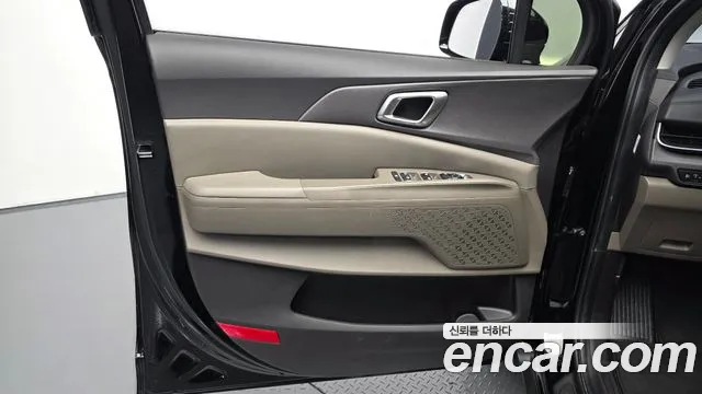Kia Carnival — Фото автомобиля 13