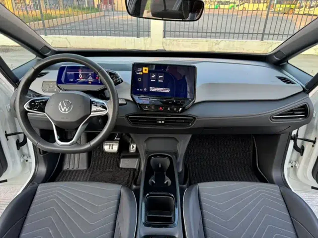 Volkswagen ID.3 — Фото автомобиля 9