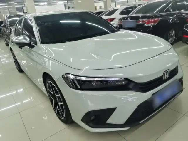 Honda Civic — Фото автомобиля 3