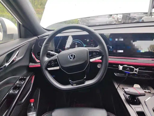 Changan X5 Plus — Фото автомобиля 6