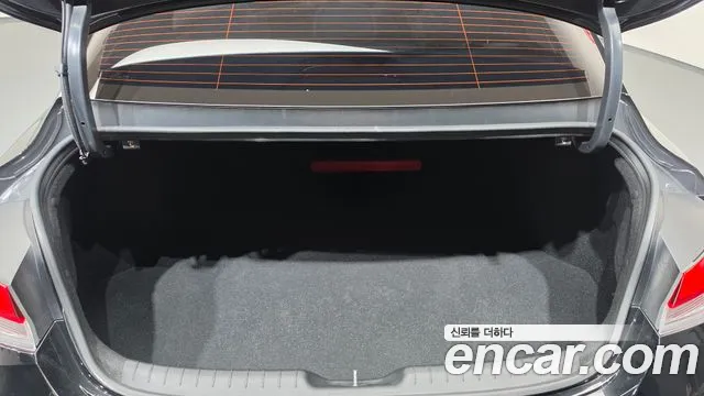 Hyundai Avante CN7 — Фото автомобиля 22