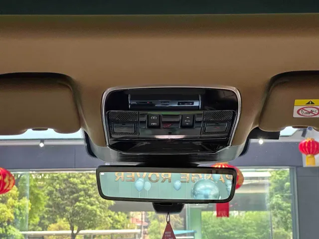 Land Rover Range Rover — Фото автомобиля 16