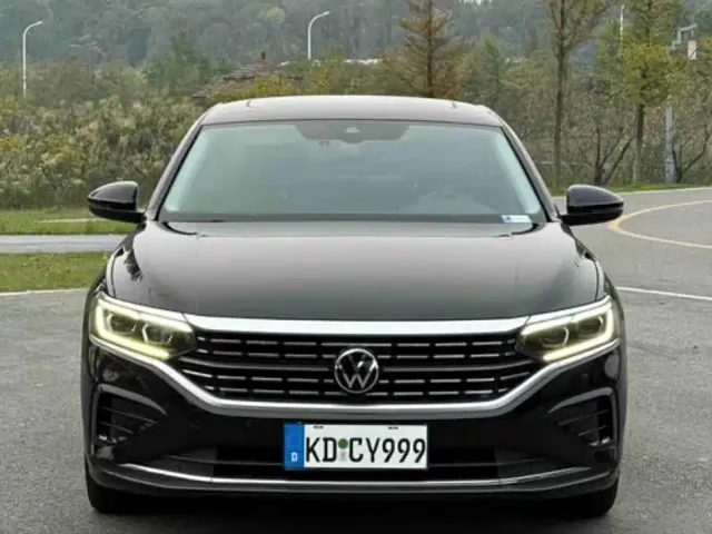 Volkswagen Passat — Фото автомобиля 2