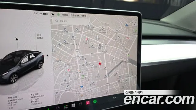 Tesla Model Y — Фото автомобиля 21