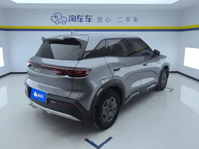 BYD Yuan UP — Фото автомобиля 3