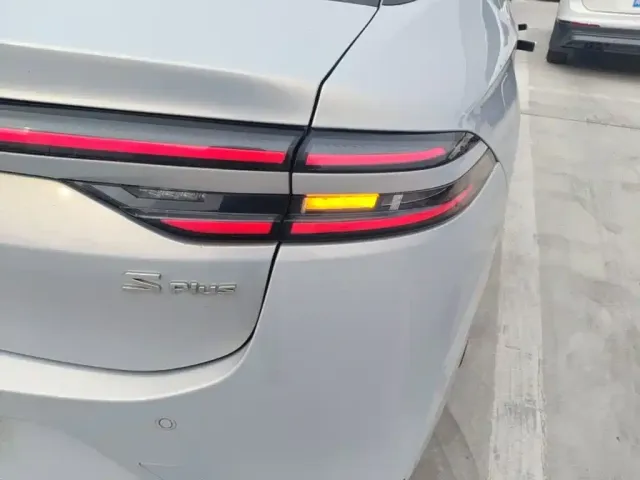 GAC Aion S Plus — Фото автомобиля 7