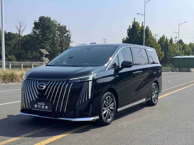 Фотография автомобиля — GAC Trumpchi M8