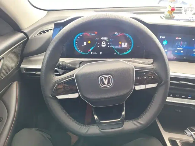 Changan CS35 Plus — Фото автомобиля 10