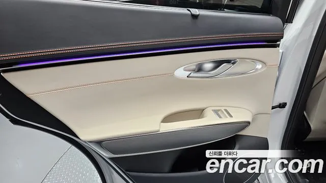 Genesis GV70 2.5T Бензин 2WD — Фото автомобиля 25