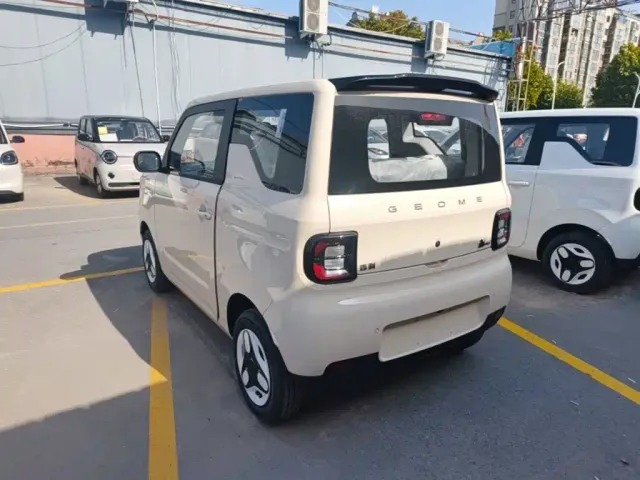 Geely Panda — Фото автомобиля 4