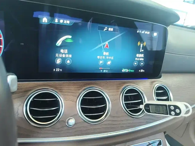 Mercedes-Benz E-Class — Фото автомобиля 12