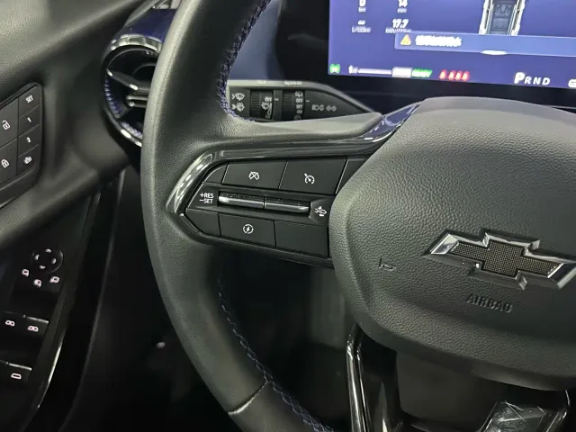 Chevrolet Equinox Plus — Фото автомобиля 18