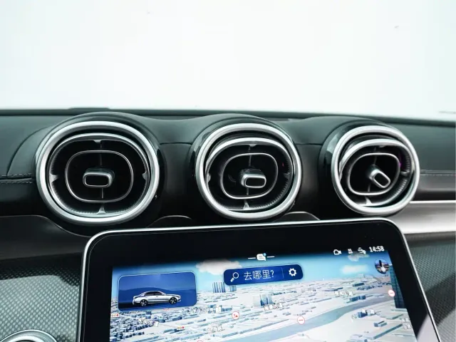 Mercedes-Benz C-Class — Фото автомобиля 16