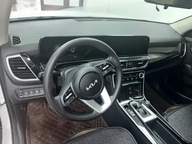 Kia Seltos — Фото автомобиля 9