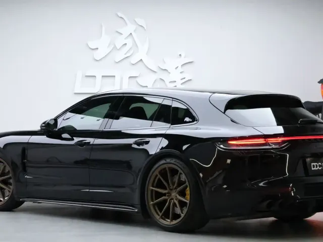 Porsche Panamera — Фото автомобиля 7