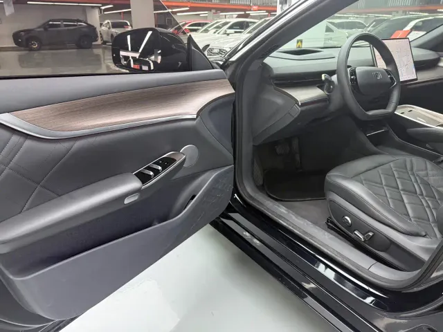 Changan Qiyuan A07 — Фото автомобиля 5