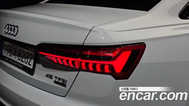 Audi A6 45 TFSI quattro Premium — Фото автомобиля 23