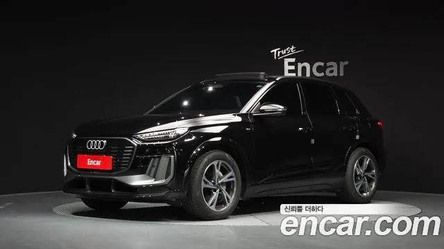 Фотография автомобиля — Audi Q6 e-tron
