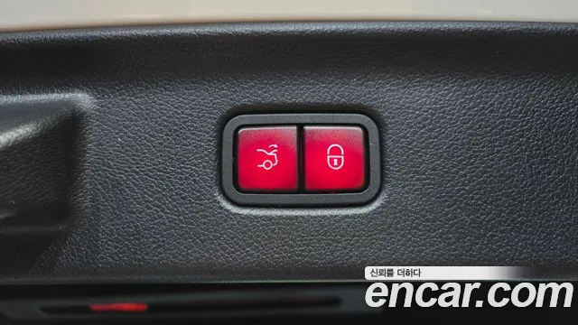 Mercedes-Benz S-Class — Фото автомобиля 13