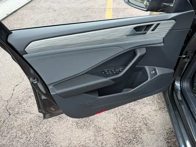 Volkswagen Sagitar — Фото автомобиля 6