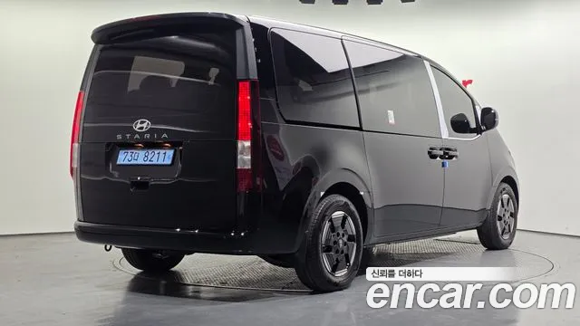 Hyundai Staria — Фото автомобиля 2