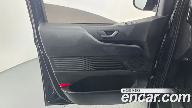 Hyundai Staria — Фото автомобиля 14