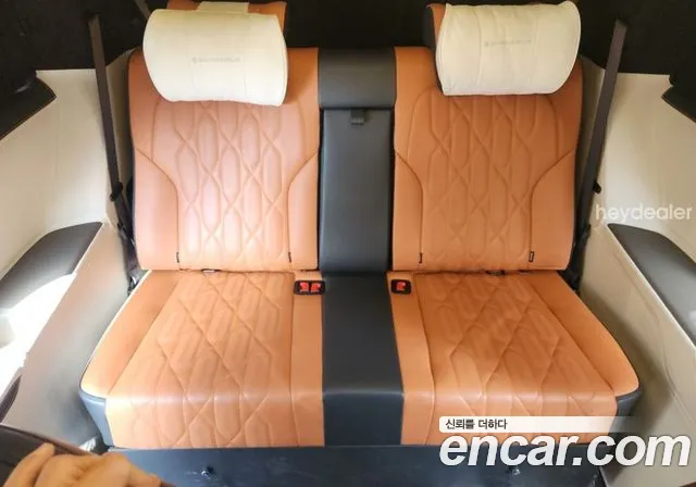 Kia Carnival — Фото автомобиля 9