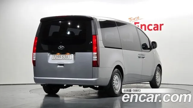 Hyundai Staria Staria Tourer 11 мест — Фото автомобиля 2