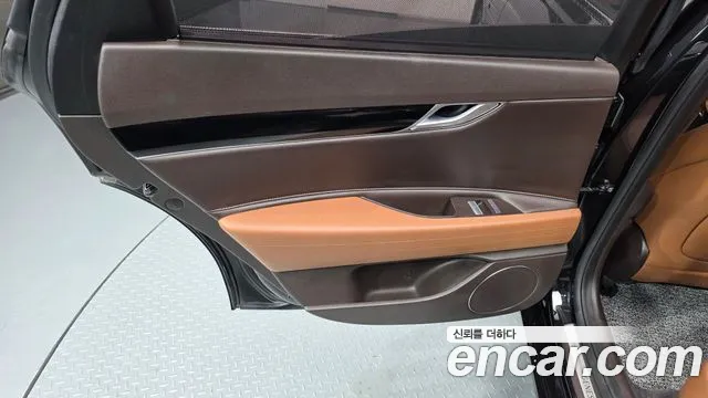 Genesis G80 RG3 — Фото автомобиля 14