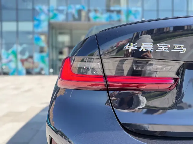 BMW 3 Series — Фото автомобиля 9
