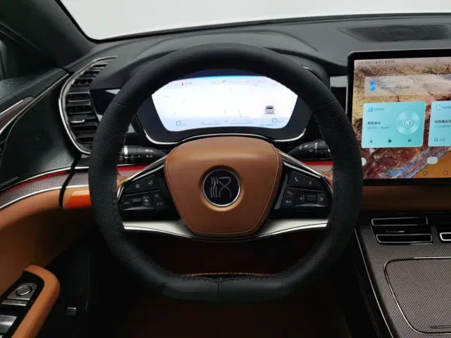 BYD Han 2022 DM-i 121KM Premium Edition — Фото автомобиля 11