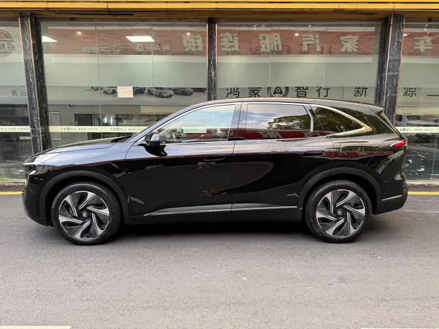 Buick Zhijing E7 — Фото автомобиля 5