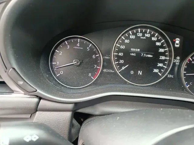 Mazda Axela — Фото автомобиля 4