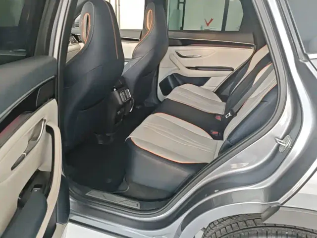 BYD Song PLUS — Фото автомобиля 16