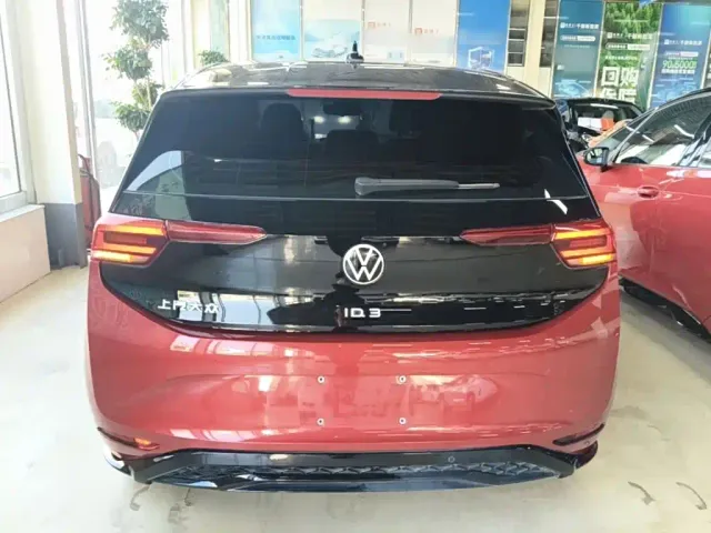 Volkswagen ID.3 — Фото автомобиля 5