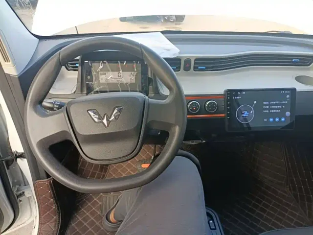 Wuling Hongguang Mini EV — Фото автомобиля 9