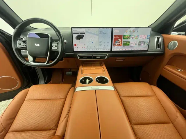 Li Auto L7 — Фото автомобиля 9