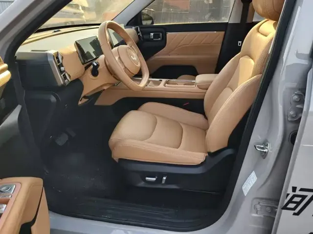 Wuling Starlight 560 — Фото автомобиля 9