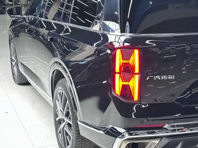 GAC Trumpchi GS8 — Фото автомобиля 7
