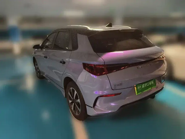 BYD e2 — Фото автомобиля 4