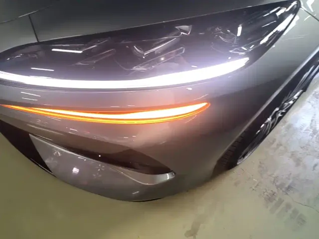 Denza Z9GT — Фото автомобиля 23