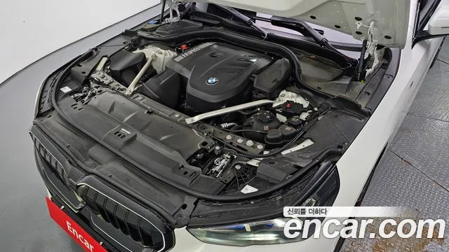 BMW 5-Series 5 серия (G60) 530i xDrive M Sport Pro Special Edition — Фото автомобиля 6