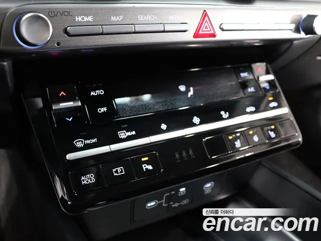 Hyundai Grandeur Grandeur (GN7) 2.5 Бензин 2WD — Фото автомобиля 9